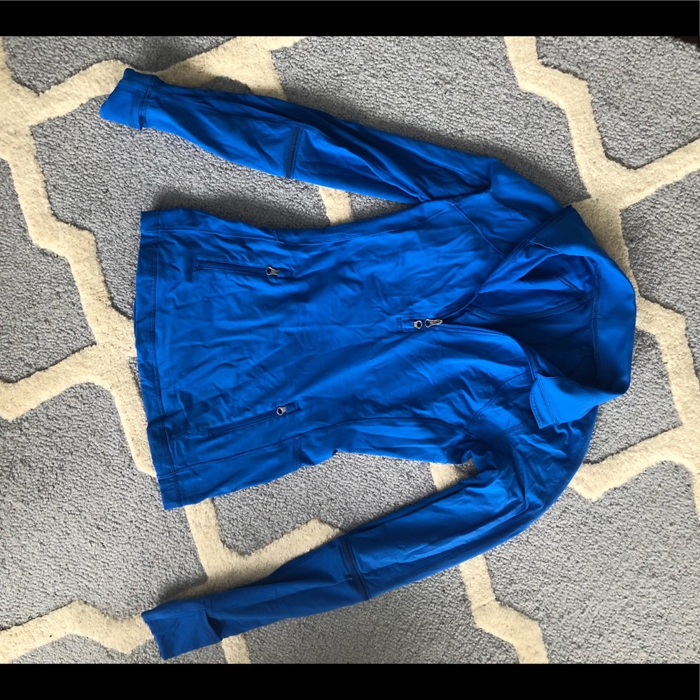 Lululemon royal blue half zip, sz 4